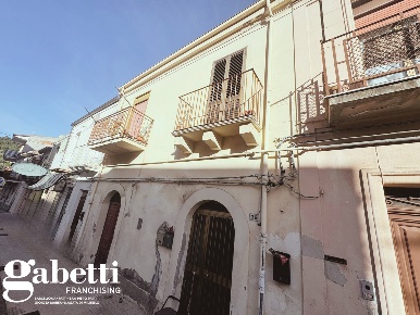 Foto Appartamento in Via RANDAZZO 39-41, Patti Centro di 50 m² con 2 locali