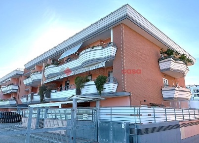 Foto Appartamento in Via Marsica 49, Aprilia Semicentro di 90 m² in vendita