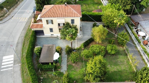 Foto Villa singola in Via Villanovetta 20, Verzuolo Centro di 282 m²