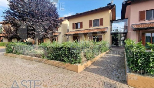 Foto Appartamento in Via Visconti Venosta 81, Bra Bandito di 65 m²