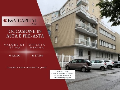 Foto Appartamento in Via Nichelino 3 10135, Torino di 58 m² con 3 locali