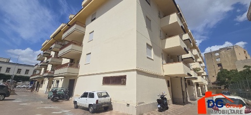 Foto Appartamento in Viale Italia, Alcamo Centro di 120 m² con 4 locali