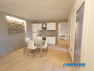 Foto Appartamento a Bardolino Centro di 60 m² con 2 locali in affitto