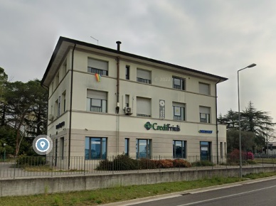 Foto Ufficio in Via IV Novembre  Manzano, Manzano Centro di 180 m²