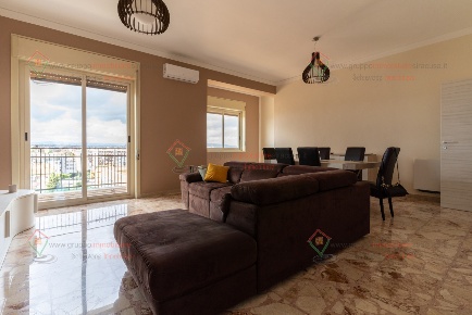 Foto Appartamento a Siracusa Santa Panagia - Teracati di 142 m² in vendita