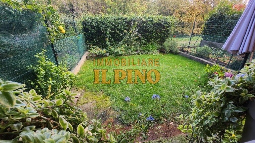 Foto Appartamento a Cascina Semicentro di 81 m² con 5 locali in vendita