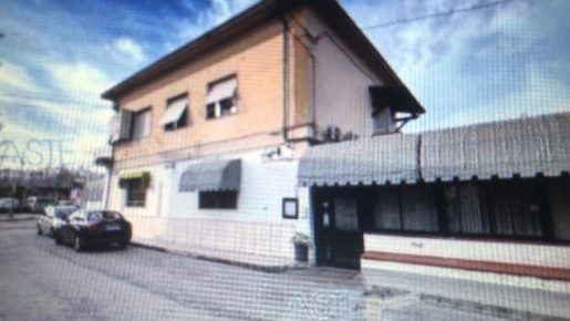 Foto Appartamento a Vecchiano Migliarino di 149 m² con 7 locali in vendita