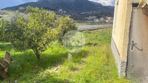 Foto Villa bifamiliare in Via Montello n. 66 Piano T 66, Loano Centro