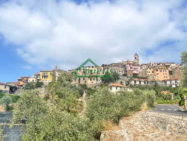 Foto Appartamento in Pietrabruna, Pietrabruna Centro di 82 m² con 4 locali