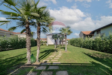 Foto Villa singola in CORSO ITALIA, Arconate Centro di 186 m² con 3 locali