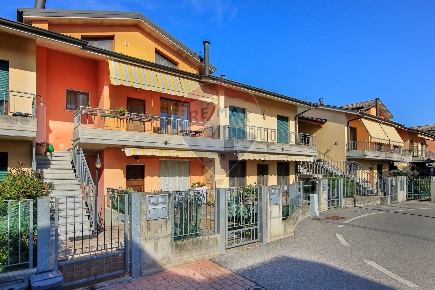 Foto Appartamento in VIA BLOCH, Spirano di 157 m² con 5 locali in vendita