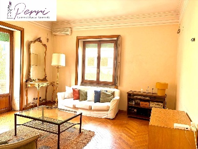 Foto Appartamento in Via Dell'Amba Aradam, Roma San Giovanni di 130 m²