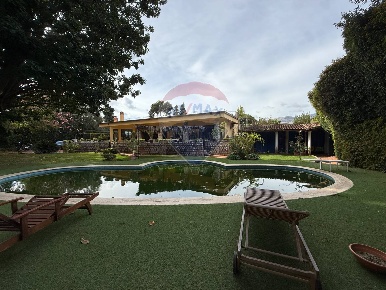 Foto Villa singola in Via Delle Tre Grazie, Palermo Castelforte di 527 m²