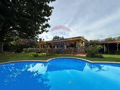 Foto Villa unifamiliare in Via Delle Tre Grazie 16, Palermo Castelforte