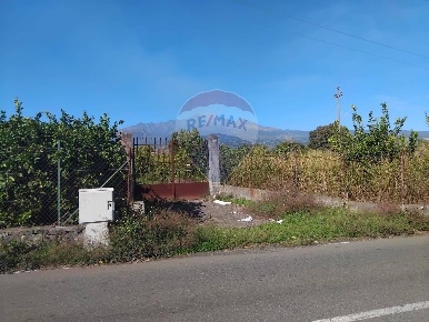 Foto Terreno industriale in Strada Provinciale 117, Riposto di 14625 m²
