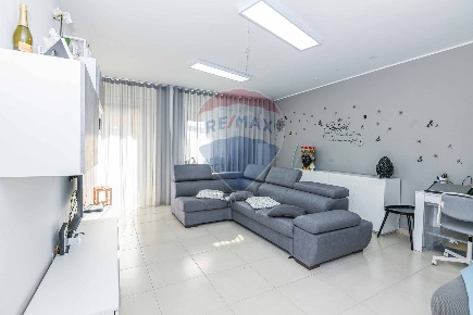 Foto Appartamento in Via Gaspare la Rosa, Caltagirone Centro di 125 m²