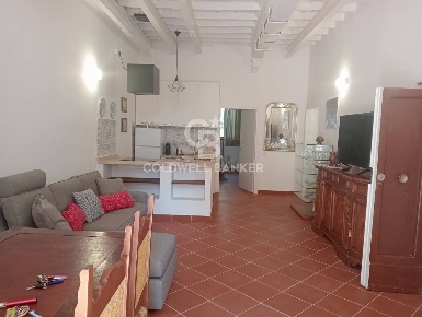 Foto Appartamento in Via Anieni, Sutri Centro di 80 m² con 4 locali