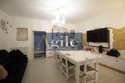 Foto Appartamento in via caboto, Martinsicuro Centro di 105 m² con 5 locali