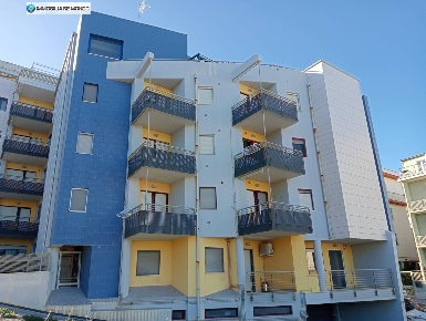 Foto Appartamento in Via Mario Milano, Termoli Centro di 85 m² con 3 locali
