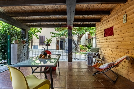 Foto Casa indipendente in Via Papa Giovanni XXIII, Barzanò Centro di 105 m²