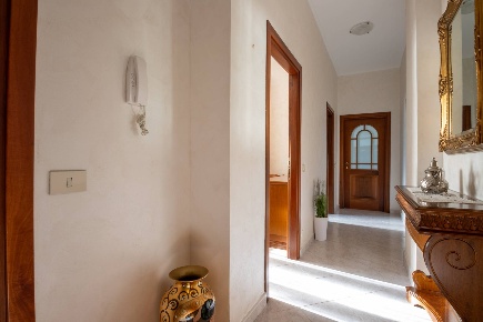 Foto Appartamento in Via Dante, Carnate di 69 m² con 3 locali in vendita