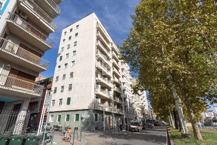 Foto Ufficio in Corso Inghilterra, Torino Cit Turin di 470 m² con 10 locali