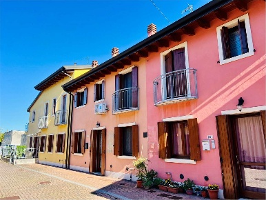 Foto Appartamento a Villafranca di Verona di 118 m² con 3 locali in vendita