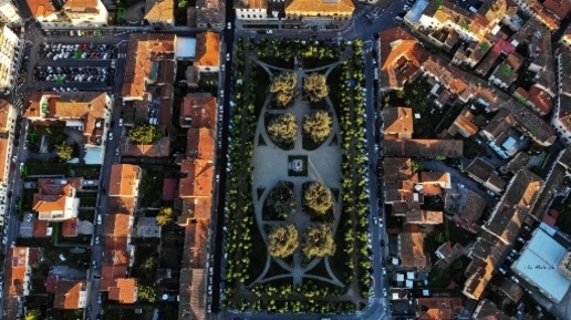 Foto Locale commerciale in VIA LEONARDO DA VINCI 78, Borgo San Lorenzo