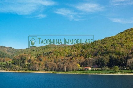 Foto Appartamento in Via Brigante, Cotronei Caprara di 70 m² con 4 locali