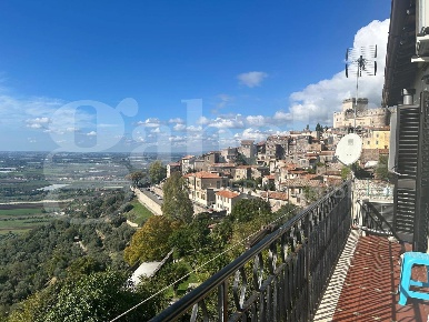 Foto Appartamento in Via Cancellieri 2, Sermoneta Centro di 80 m²