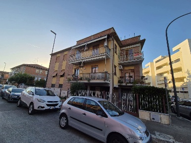 Foto Appartamento in Via Bainsizza 10, Grosseto Regioni di 130 m²