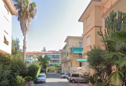 Foto Appartamento in Via Aurora 112, Bordighera Centro di 72 m² in vendita
