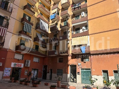 Foto Appartamento in MATURI, Taranto Tre Carrare di 91 m² con 3 locali
