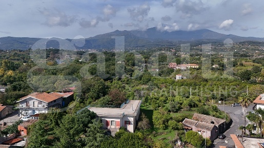 Foto Villa unifamiliare in De Pretis, Santa Venerina Centro di 400 m²