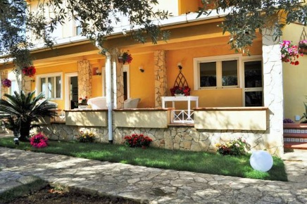 Foto Villa singola in Via Ariosto 3, Agrigento di 300 m² in vendita