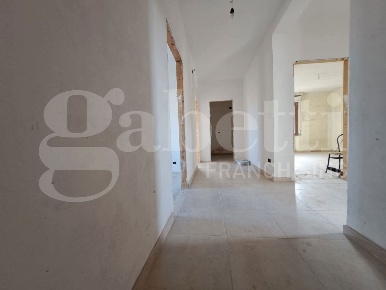 Foto Appartamento a Pontedera Oltrera di 105 m² con 4 locali in vendita