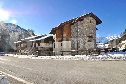 Foto Appartamento in Via Moia 27, Foppolo di 43 m² con 2 locali in vendita