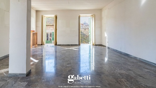Foto Appartamento in Via Valera 6, Lanciano Centro di 222 m² con 5 locali