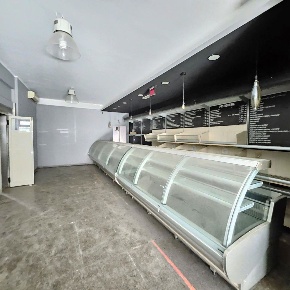 Foto Negozio in Piazza San Lorenzo 11, Palermo Cardillo di 150 m²