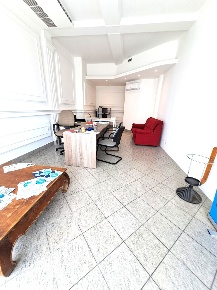 Foto Attività commerciale a Polesella Centro di 32 m² con 2 locali