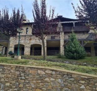 Foto Appartamento in Via Privata del Fo Gros snc, Roburent Centro di 142 m²