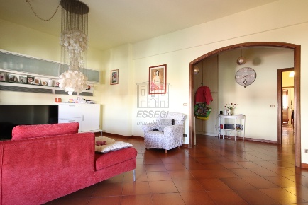 Foto Appartamento in Via Diaz, Lucca Arancio di 160 m² con 8 locali
