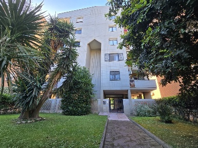 Foto Appartamento in Viale Avignone 93, Roma Torrino di 82 m² con 3 locali