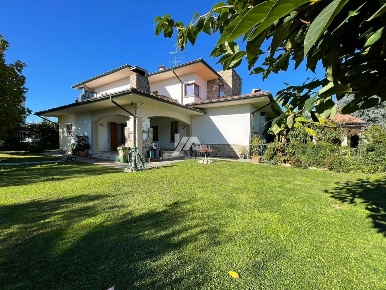 Foto Villa unifamiliare in via giovanni pascoli 23, Torbole Casaglia Centro