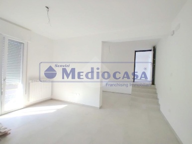 Foto Appartamento in Via Zuccherificio, Rovigo di 88 m² con 4 locali