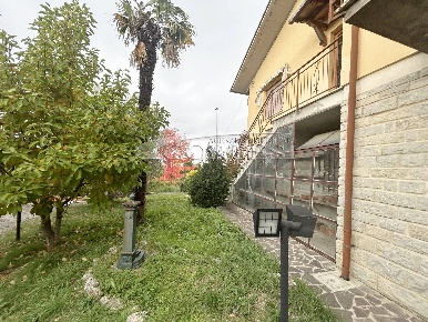 Foto Appartamento in via ariosto, San Giustino di 180 m² con 8 locali