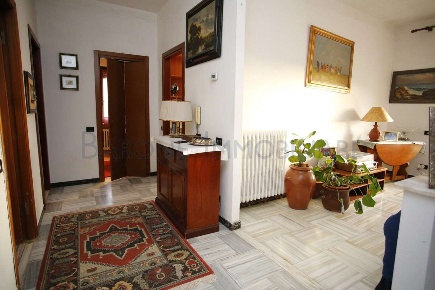 Foto Appartamento in via san vitale, Massa Mirteto di 90 m² con 4 locali