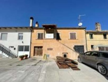 Foto Rustico in Contrada Girola Valtenna, Fermo Molini Di Tenna di 129 m²