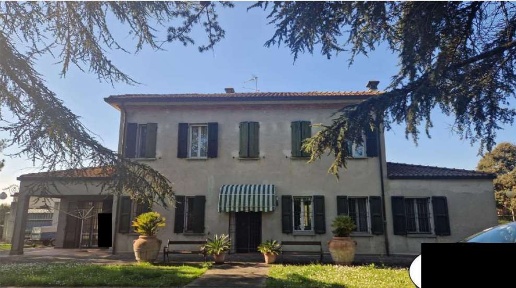 Foto Villa unifamiliare in Via Ravegnana, Ravenna Roncalceci - Longana