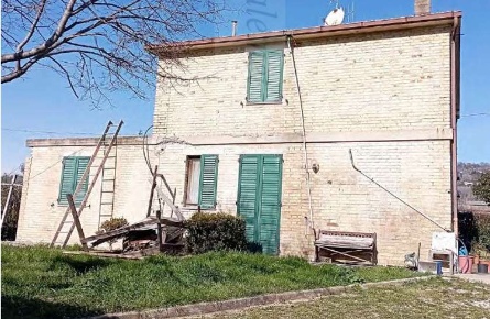 Foto Rustico in Via Piane, Moresco di 216 m² con 8 locali in vendita